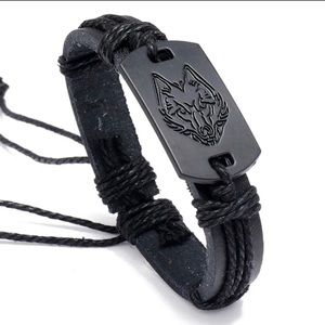 Leather pull tie bracelet
